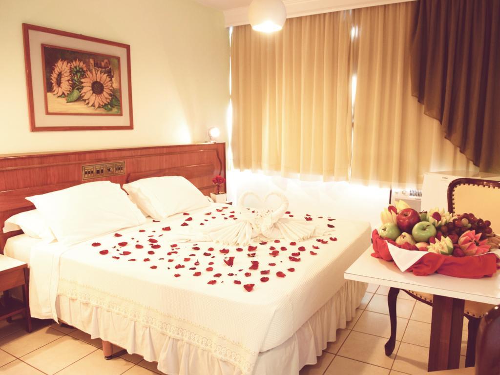 Imperador Turismo Hotel Picarras Bagian luar foto