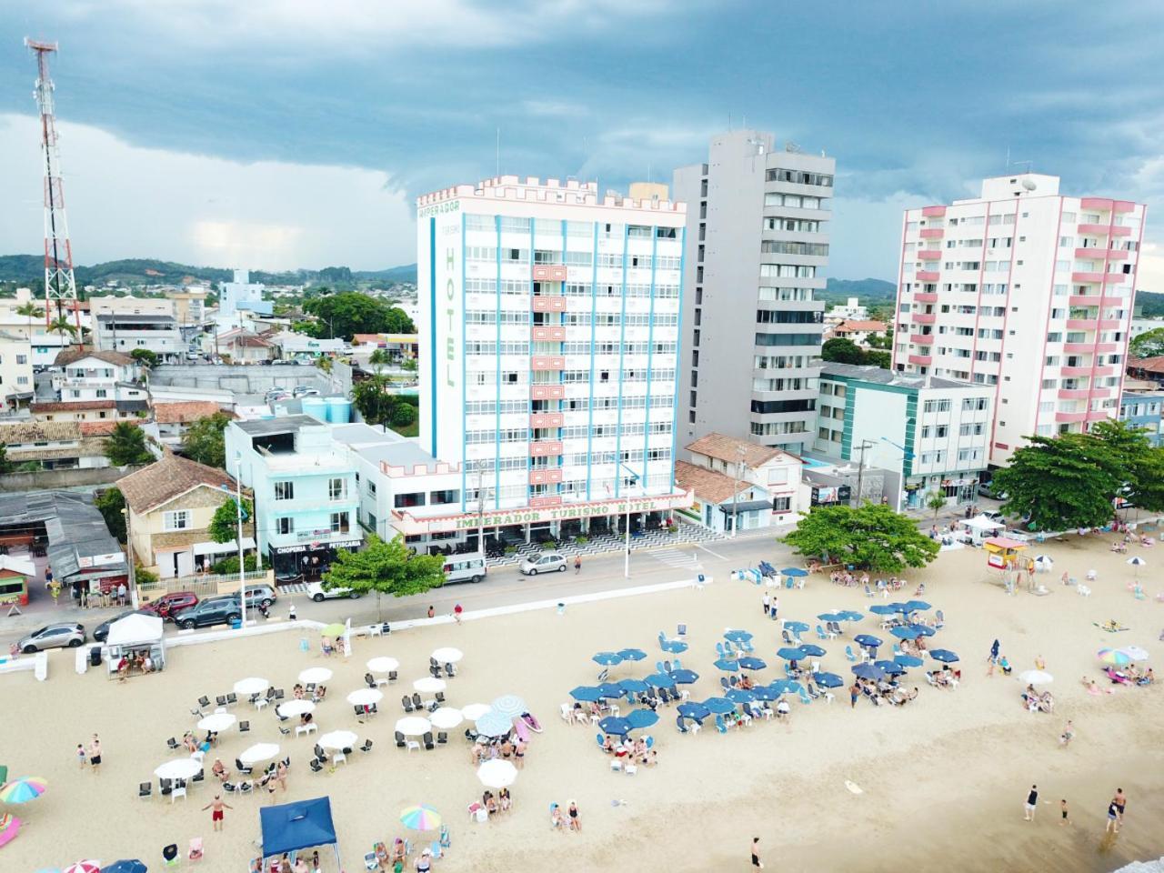Imperador Turismo Hotel Picarras Bagian luar foto