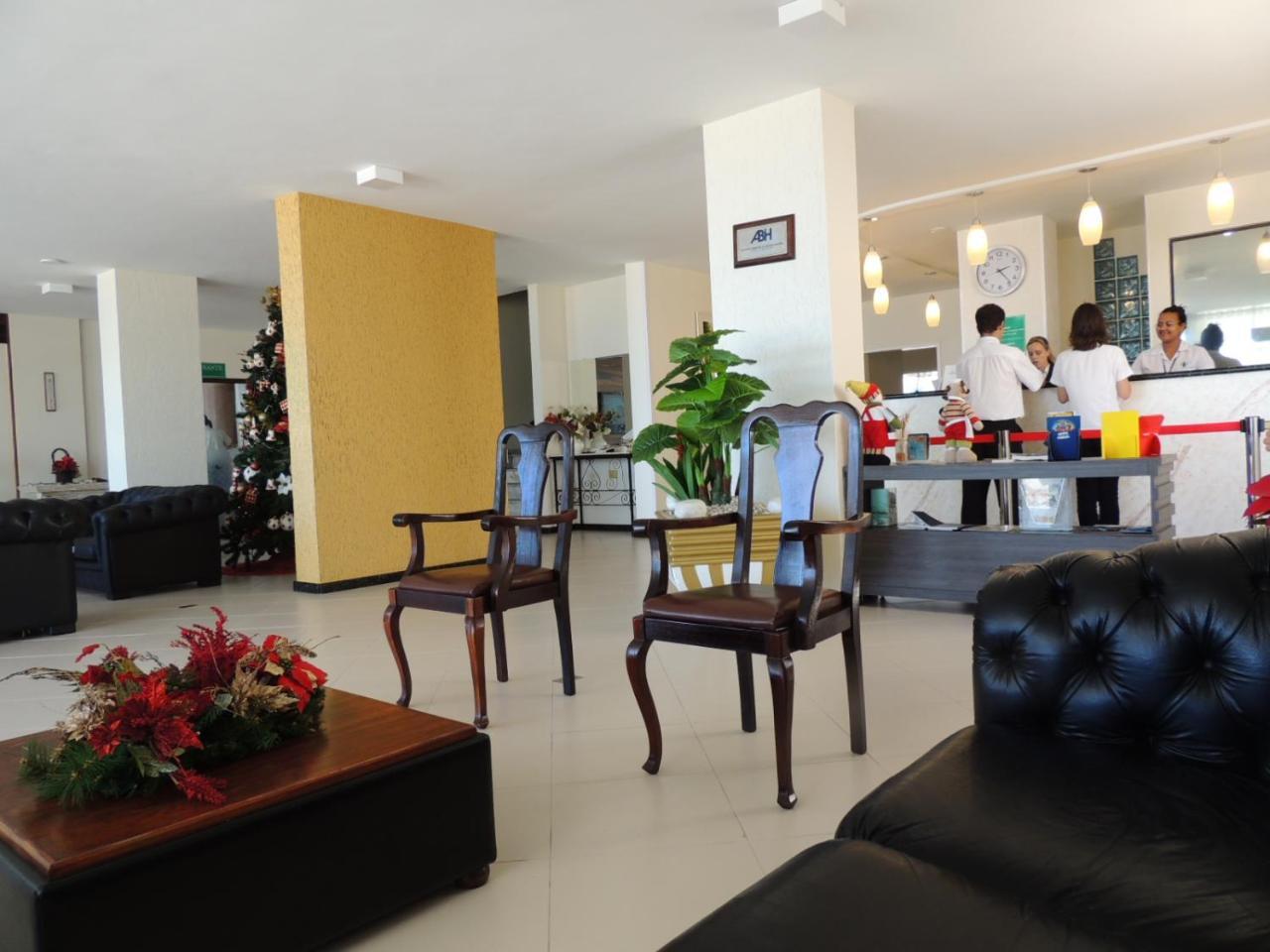 Imperador Turismo Hotel Picarras Bagian luar foto